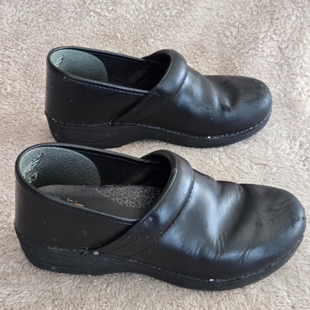 Dansko Womens Clog Shoes Black Leather Round Toe Slip Resistant 9-9.5 EUR 40 - Picture 4 of 9